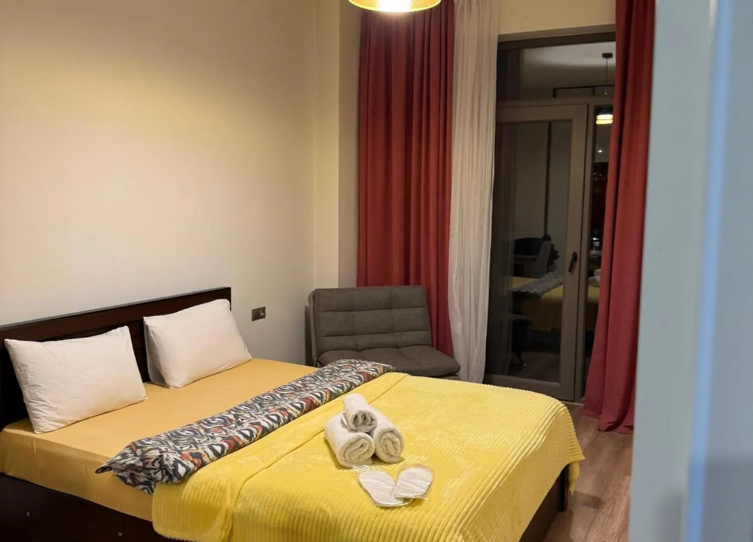 Apartment In Tbilisi “Green Budapest “ 0*,