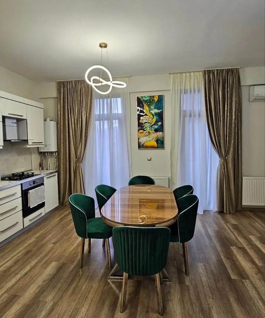 Apartment In Tbilisi “Green Budapest “