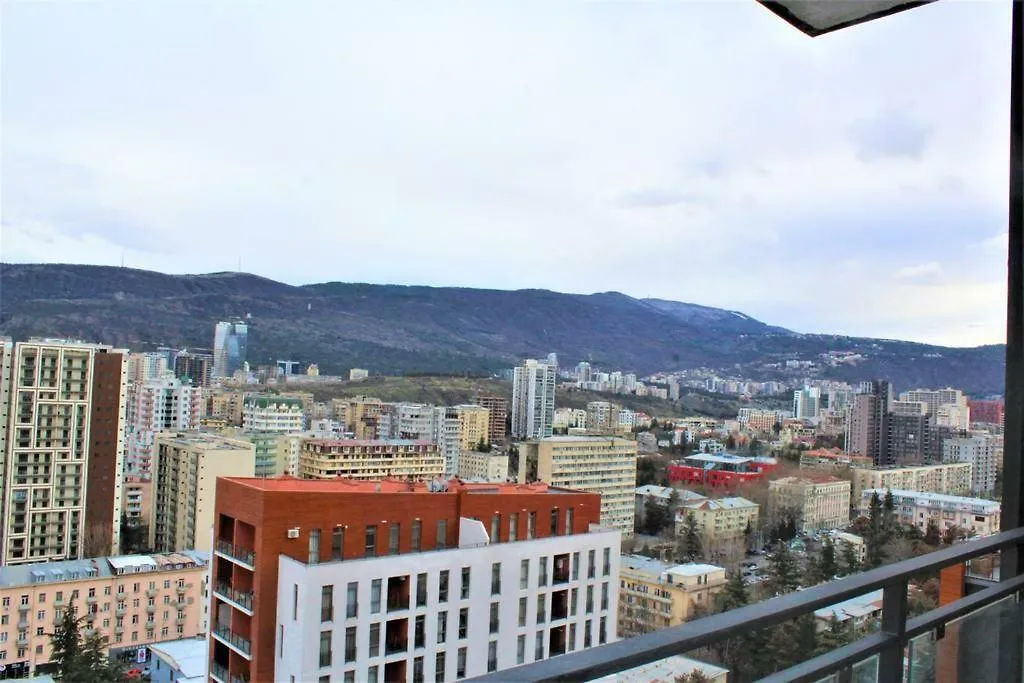 Apartment In Tbilisi “Green Budapest “ 0*,